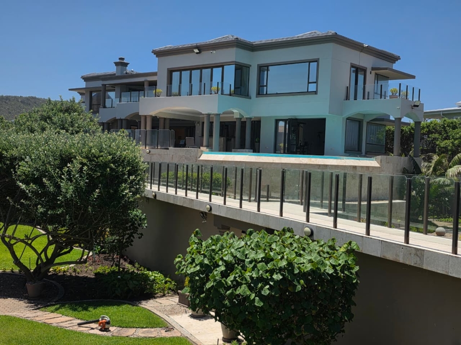 6 Bedroom Property for Sale in Myoli Beach Western Cape